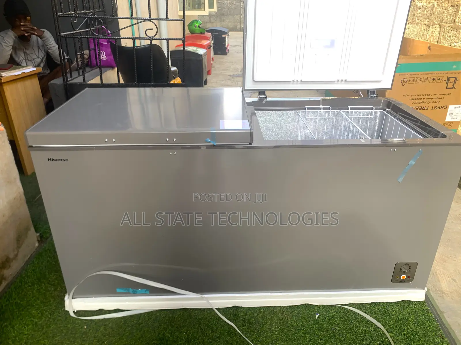 Hisense Double Lid Deep Freezer 500 Litres – Premium Model