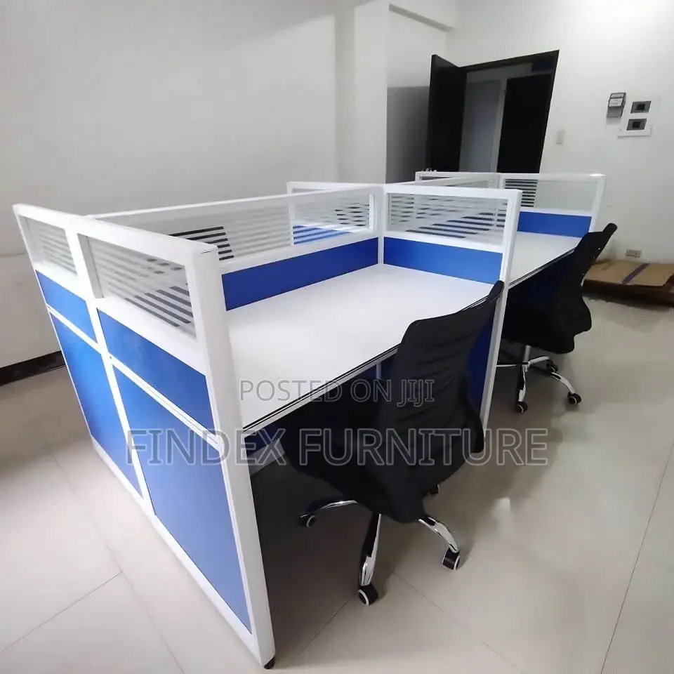 4 Men Workstation