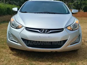 Hyundai Elantra Limited 4dr Sedan (1.8L 4cyl 6A) 2014 Silver