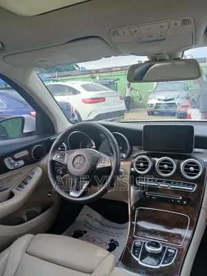 Mercedes-Benz GLC-Class 2017 White