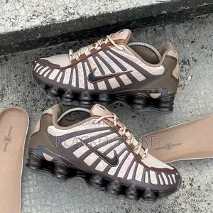 Original Nike Shox Tl Khaki Sneakers