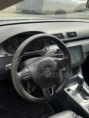 Volkswagen Passat 2011 Silver