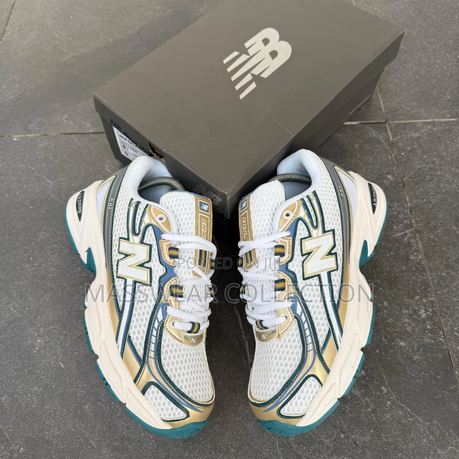 New Balance 740