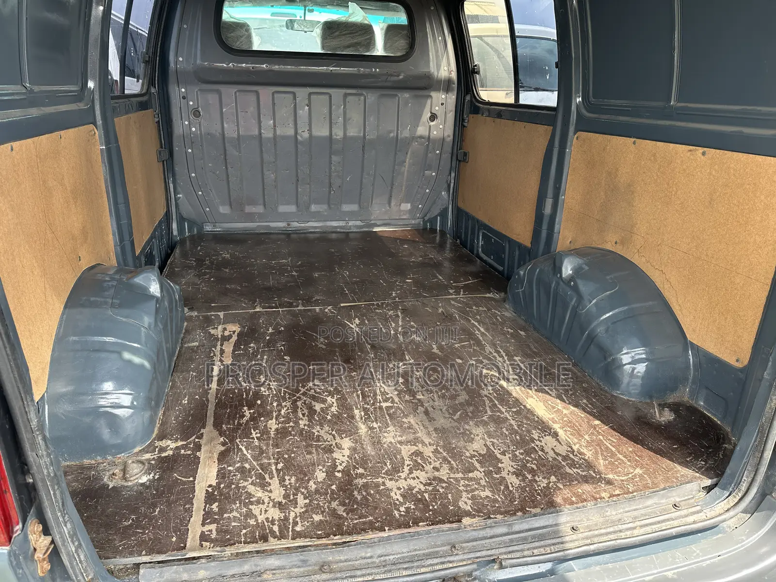 Toyota HiAce 2006 Grey