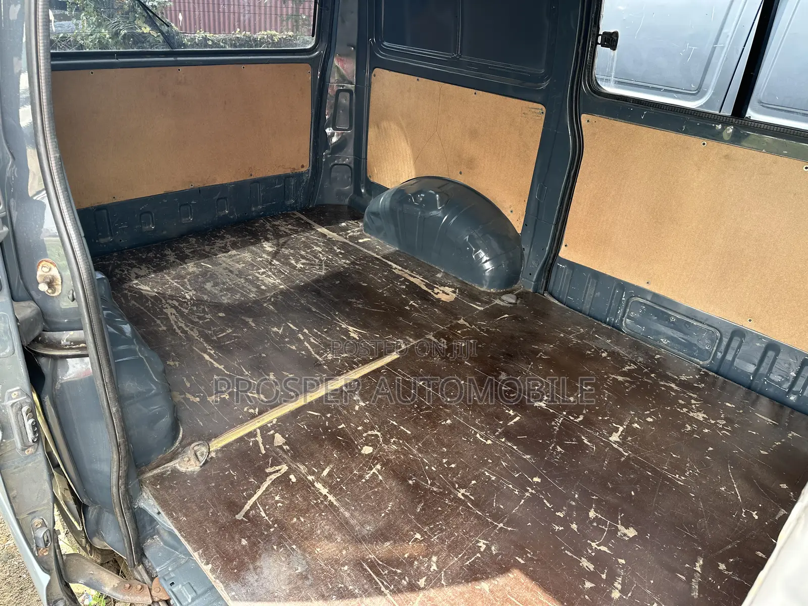 Toyota HiAce 2006 Grey