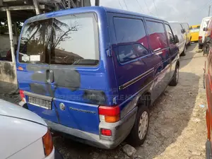 Volkswagen Transporter 2002 Blue