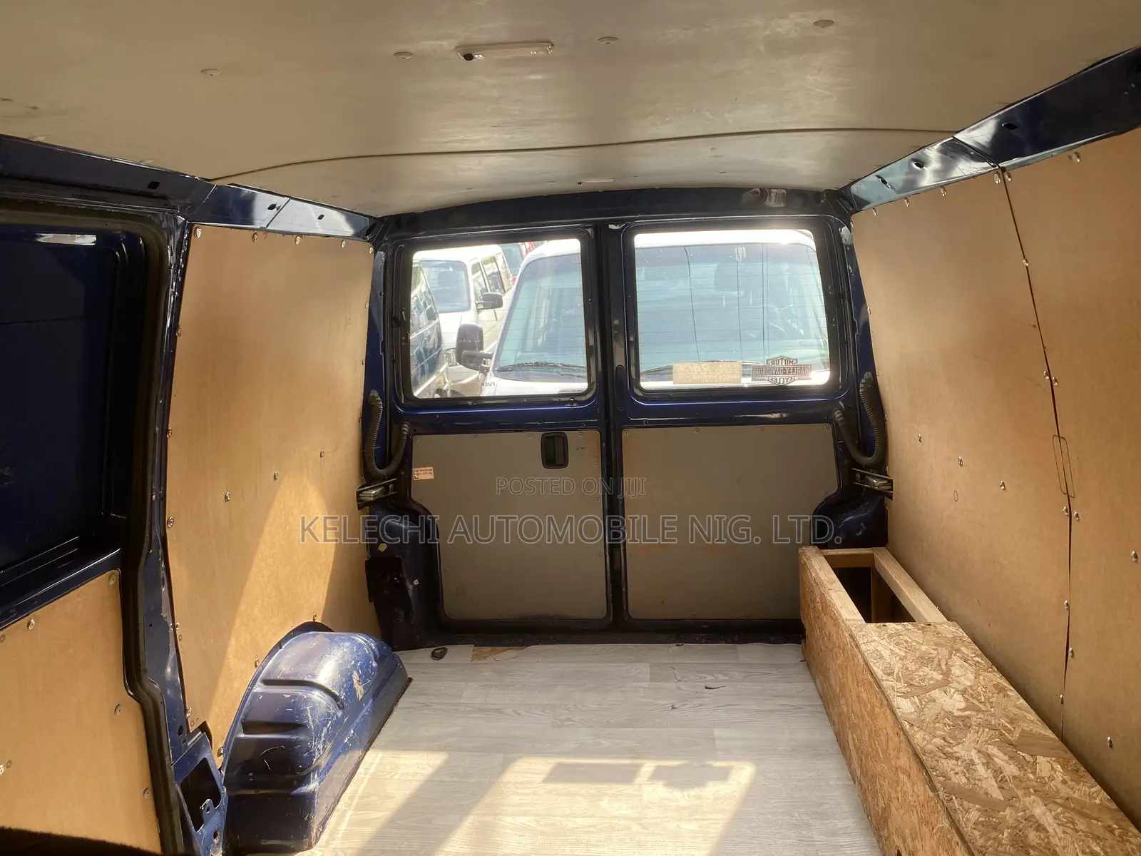 Volkswagen Transporter 2002 Blue