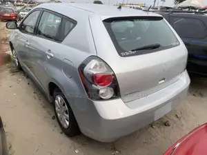 Pontiac Vibe 1.8L 2010 Silver