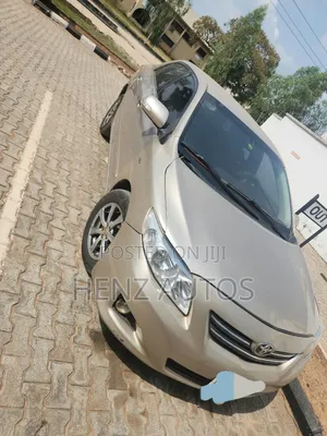 Toyota Corolla 2010 Gold