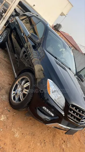 Mercedes-Benz M Class ML350 4dr SUV (3.5L 6cyl 7A) 2015 Black