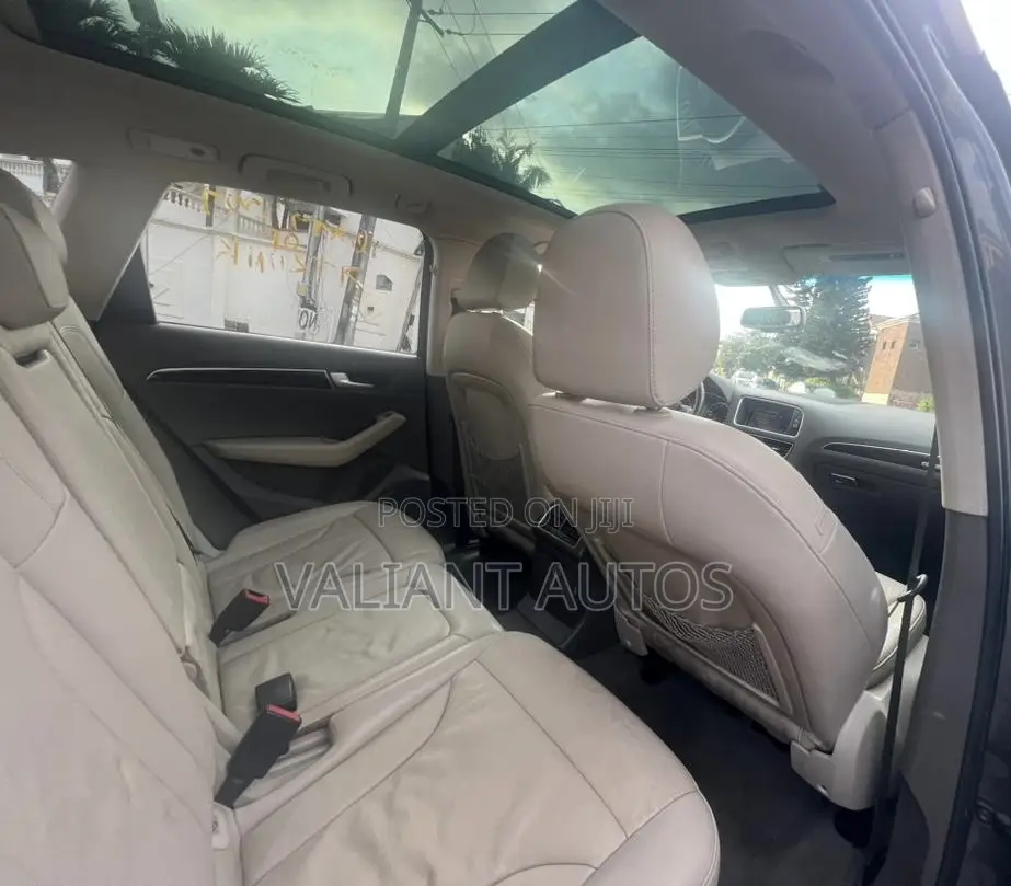 Audi Q5 2012 Gray