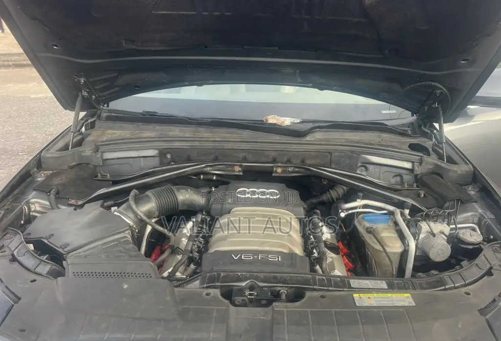 Audi Q5 2012 Gray