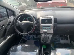 Toyota Corolla Verso 2006 Burgundy