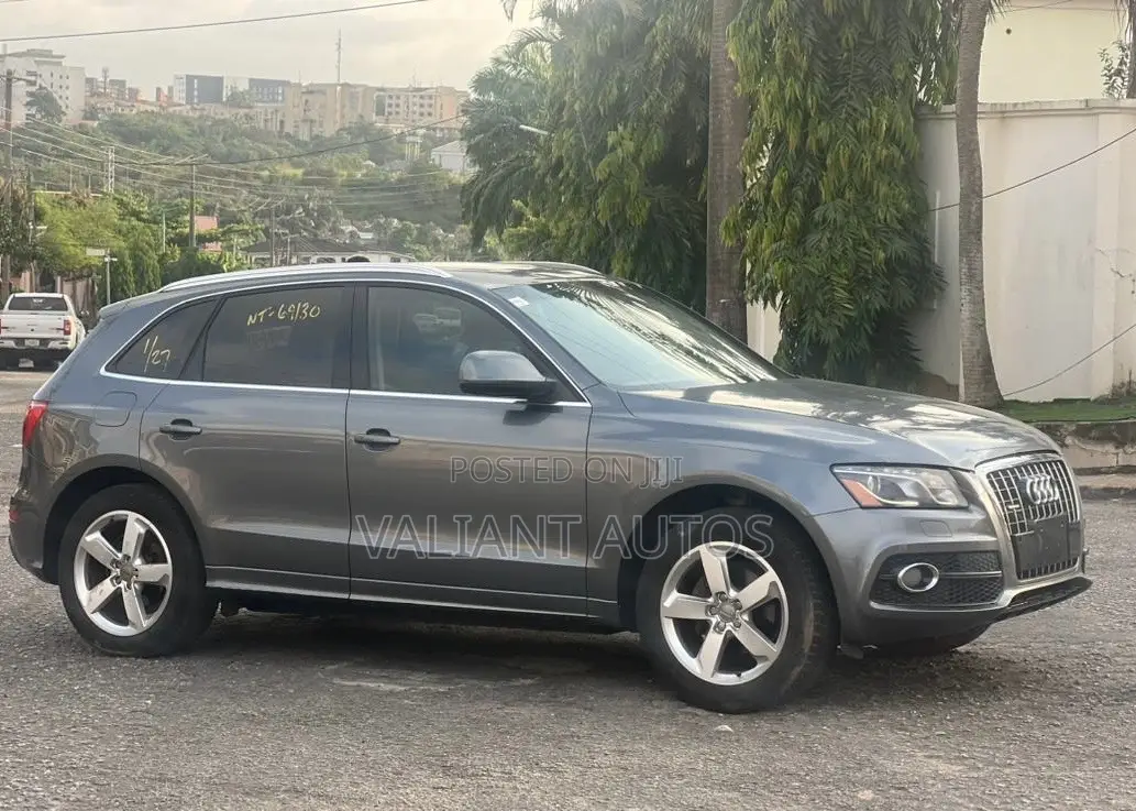 Audi Q5 2012 Gray