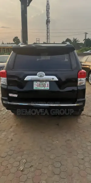 Toyota 4-Runner Limited 4WD 2012 Black