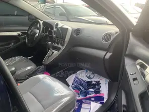 Toyota Matrix 2010 Blue