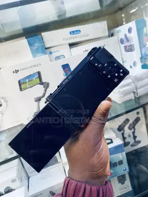 Sony Zv-E10 With 16-50mm Lens