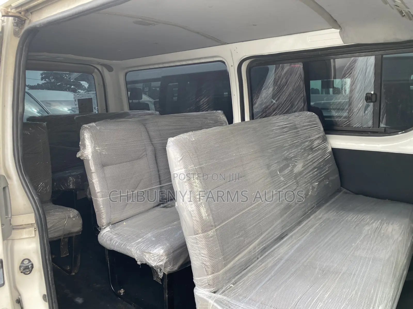 Toyota HiAce 2012 White