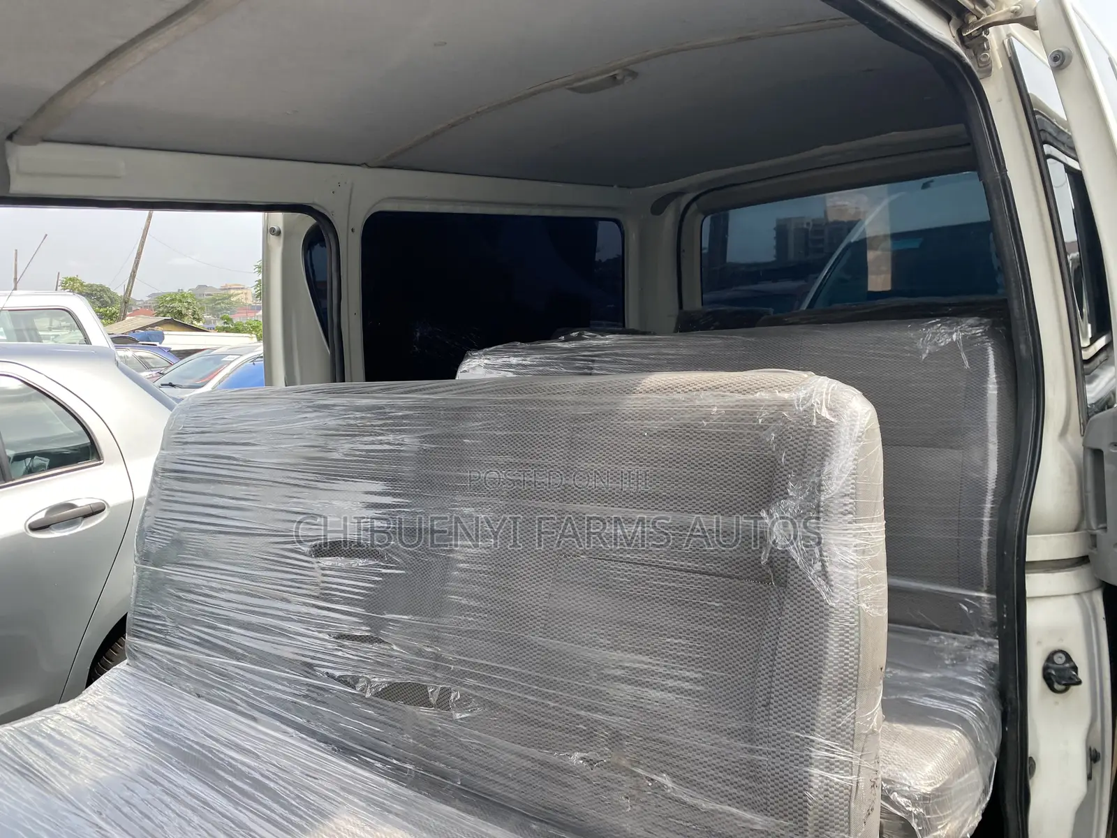 Toyota HiAce 2012 White