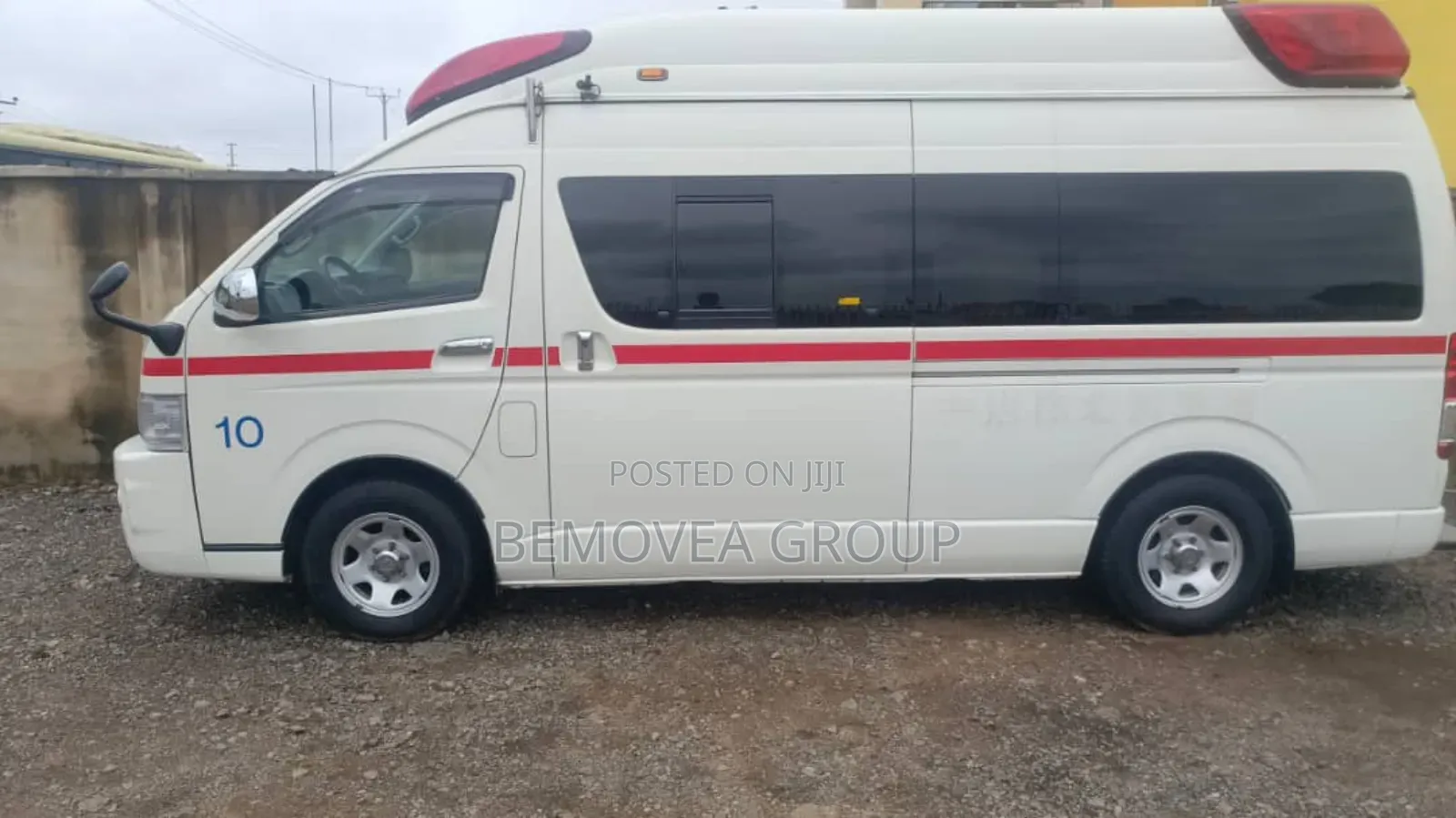 Toyota HiAce 2019 White
