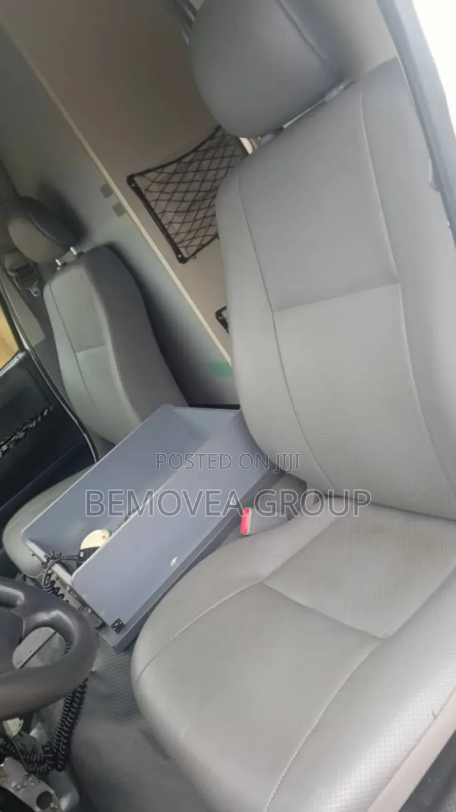 Toyota HiAce 2019 White