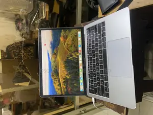 Laptop Apple MacBook Air 2018 8GB Intel Core i5 SSD 256GB