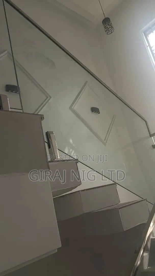 10mm Tempered Plane Glass Railing