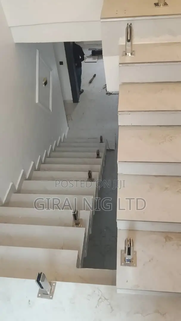 10mm Tempered Plane Glass Railing