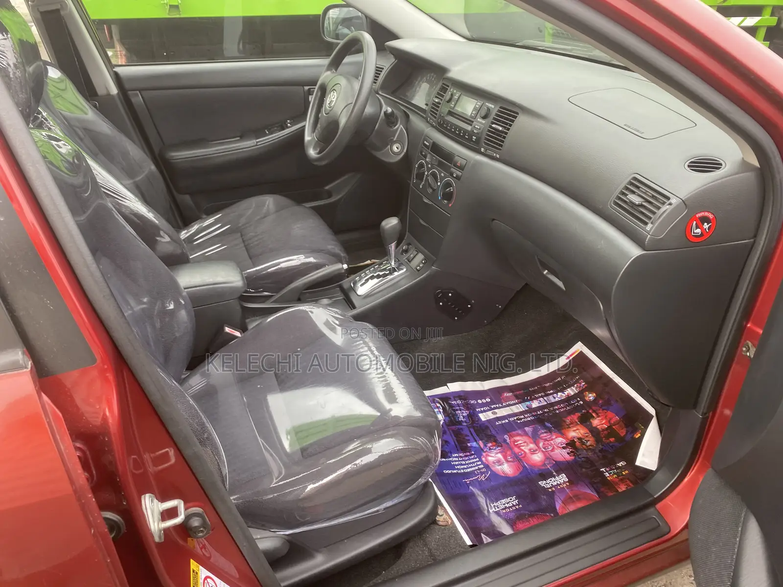 Toyota Corolla Liftback 2004 Red