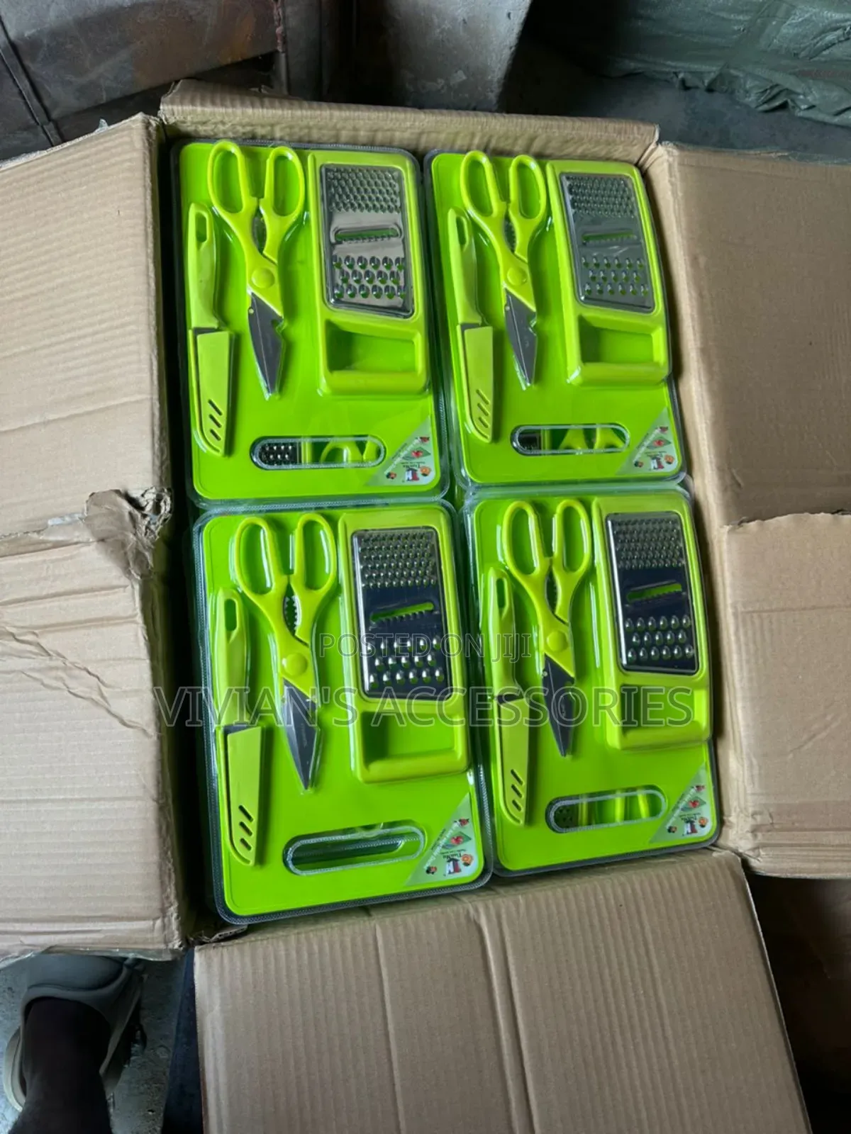 Souvenir Knife Set