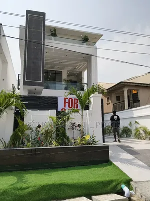 Furnished 5bdrm Duplex in Ikota Villa Estate, Lekki for sale