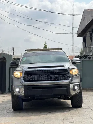 Toyota Tundra Double Cab 4x4 Limited 2010 Gray