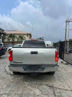 Toyota Tundra Double Cab 4x4 Limited 2010 Gray