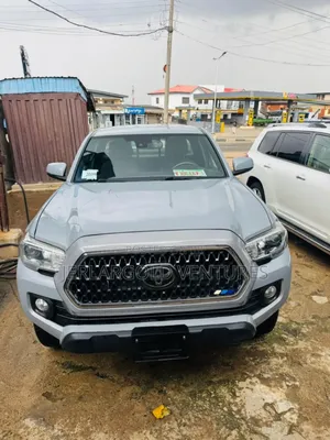 Toyota Tacoma TRD Off Road 2019 Blue