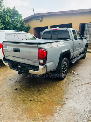Toyota Tacoma TRD Off Road 2019 Blue