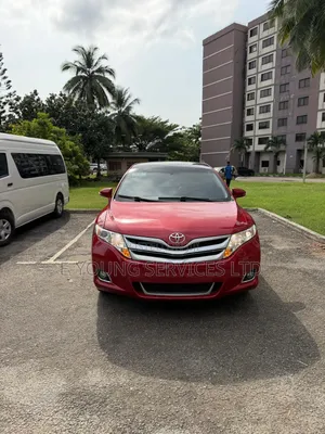 Toyota Venza XLE 4dr Wagon AWD (2.7L 4cyl 6A) 2015 Red