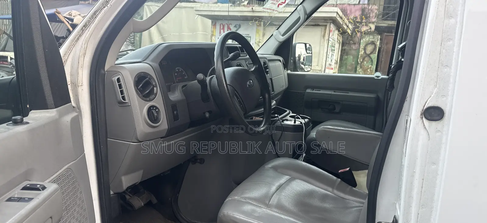 Ford E250 2011 White