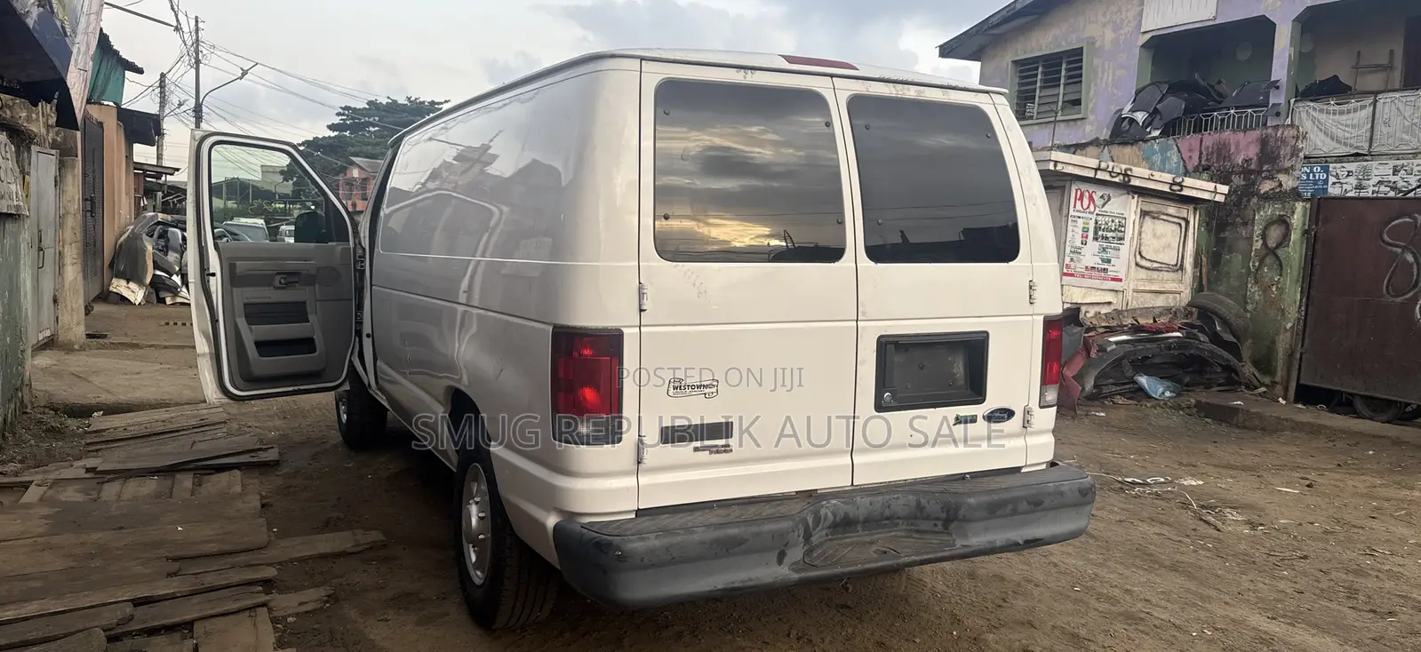 Ford E250 2011 White