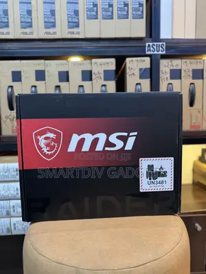 New Laptop MSI Vector 16 HX AI A2XWIG 32GB Intel Core Ultra 9 SSD 1T