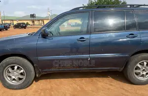 Toyota Highlander 2004 Blue