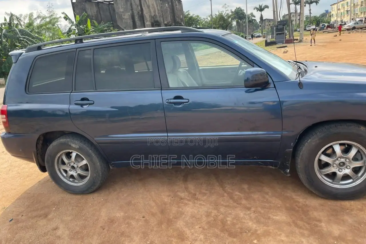 Toyota Highlander 2004 Blue