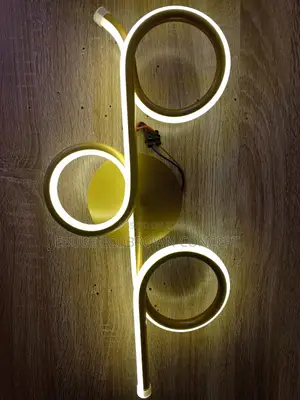 Beautiful Modern Homes Wall Bracket Lamp Light