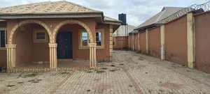 3bdrm House in Precious Island, Ibadan for sale