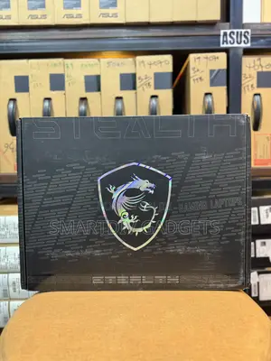 New Laptop MSI Stealth 17 Studio A13V 32GB Intel Core i9 SSD 1T