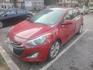 Hyundai Elantra GT 2013 Red