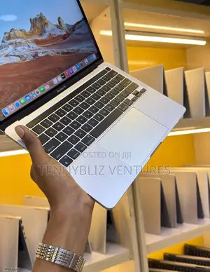 Laptop Apple MacBook Pro 2020 8GB Apple M1 SSD 256GB