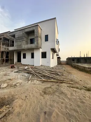 4bdrm Duplex in Lugbe District for sale