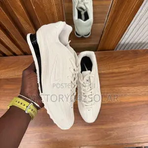 *Nike Shox Z*