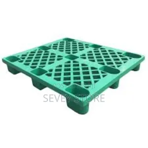 Green Plastic Pallets, Nestable Polyethylene Pallets