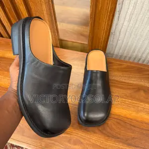 *Minimalist Lazy Style Mules / Slip - On*